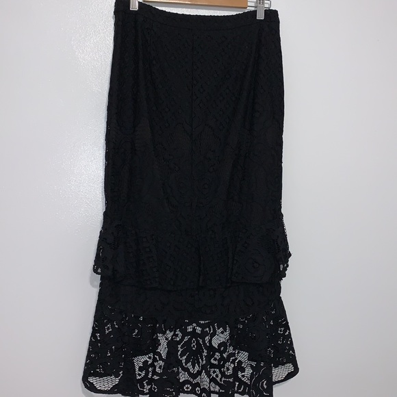 Chelsea 28 Lace skirt size Small - Picture 6 of 7